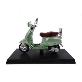 Machetă moto Magazine Models [1:18] - Vespa 2014 LXV - Green
